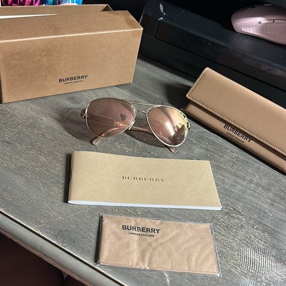 Burberry BE3080 Aviator / Pilot Sunglasses - Picture 1 of 12